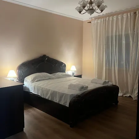 Zoe Apartmán Tirana